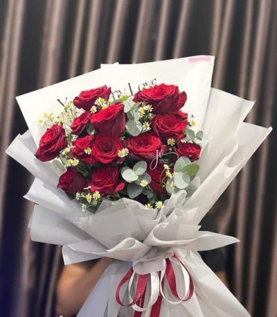 Bó Hoa 500k Tone Trắng Hoa Đỏ